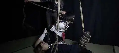 探索BDSM入圈的真实体验——那些表面光鲜的背后故事 一