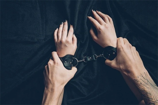 你绝对想不到我竟然在BDSM圈里找到了真爱 一